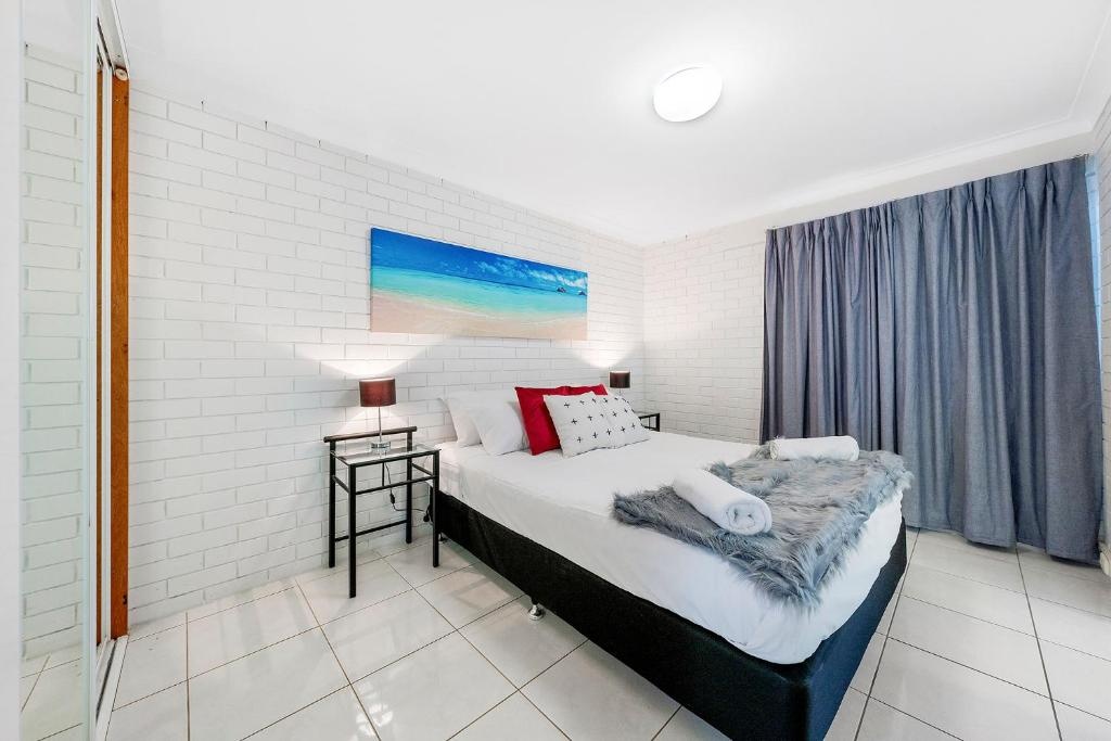Surfers Paradise- meters from the beach! in Gold Coast