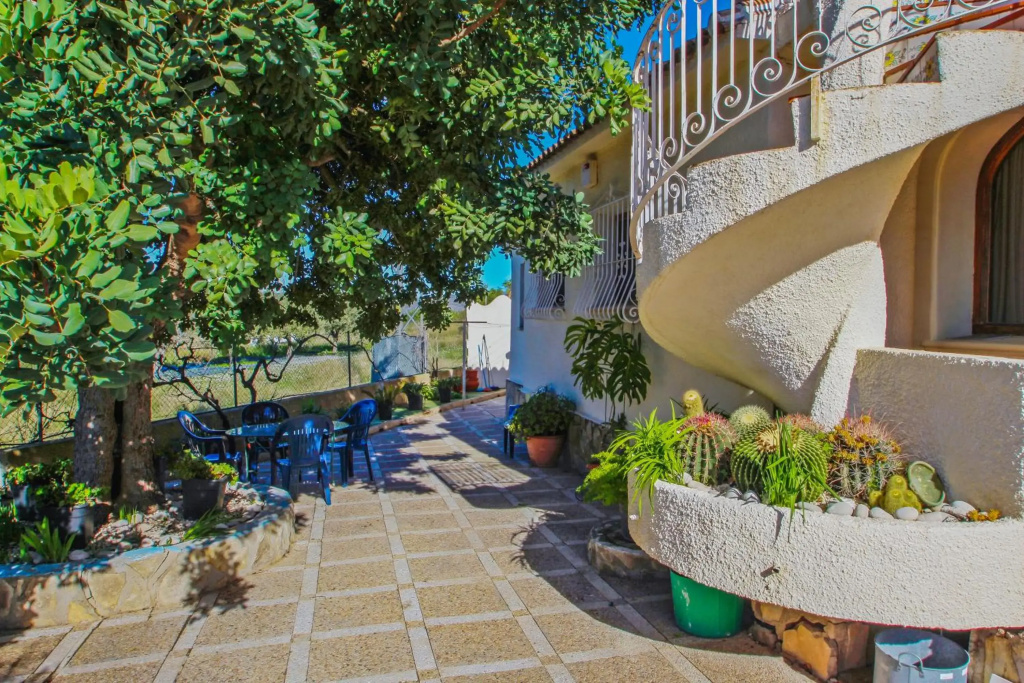 El Ventorrillo - holiday home with stunning views and private pool in Benissa
