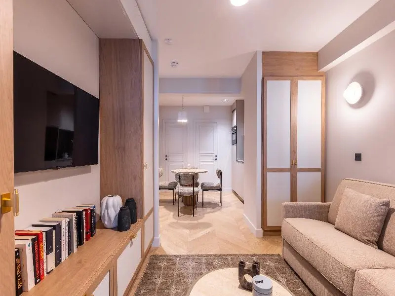 Le Pera Hotel 133