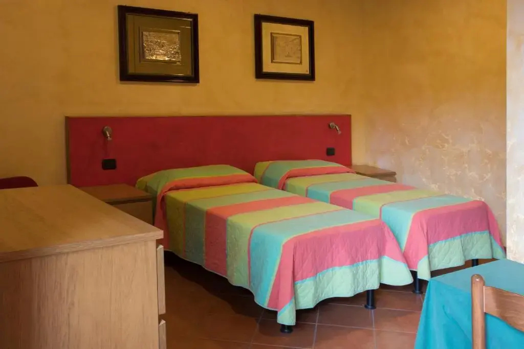 Standard Double room (twin beds)
