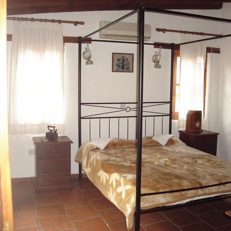 Linos Inn — 2