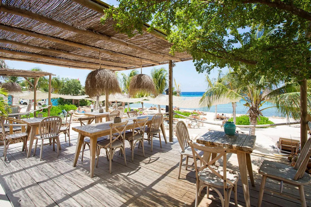 '"Palm Breeze" Luxury Smack in Jan Thiel Region!