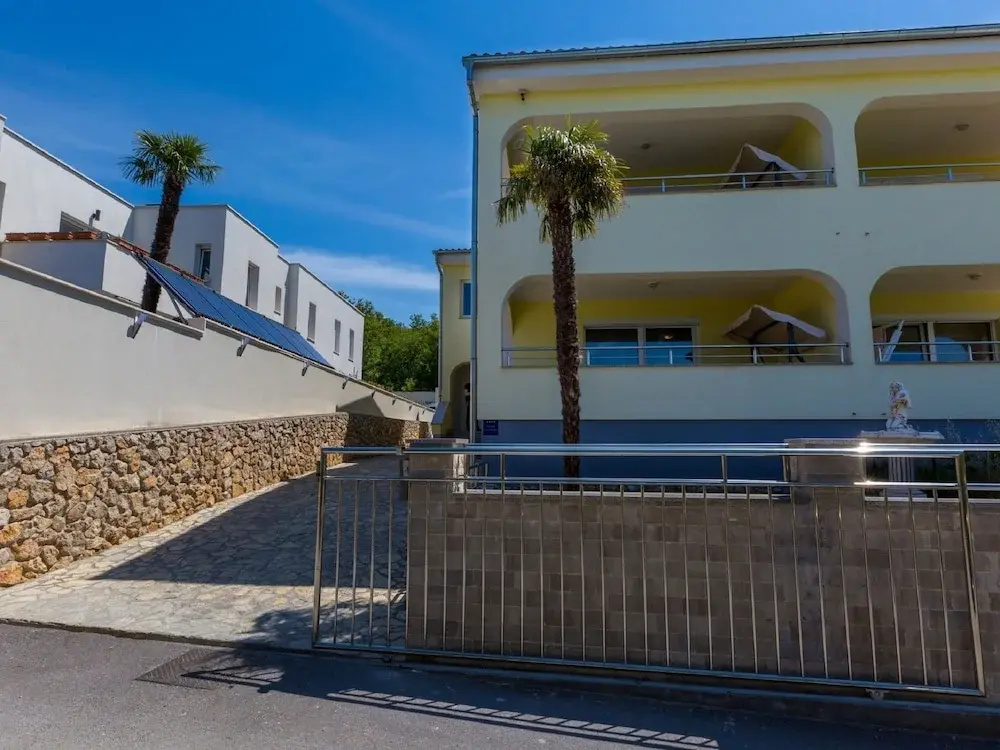 Cozy Holiday Home In Crikvenica With Private Swimming Pool