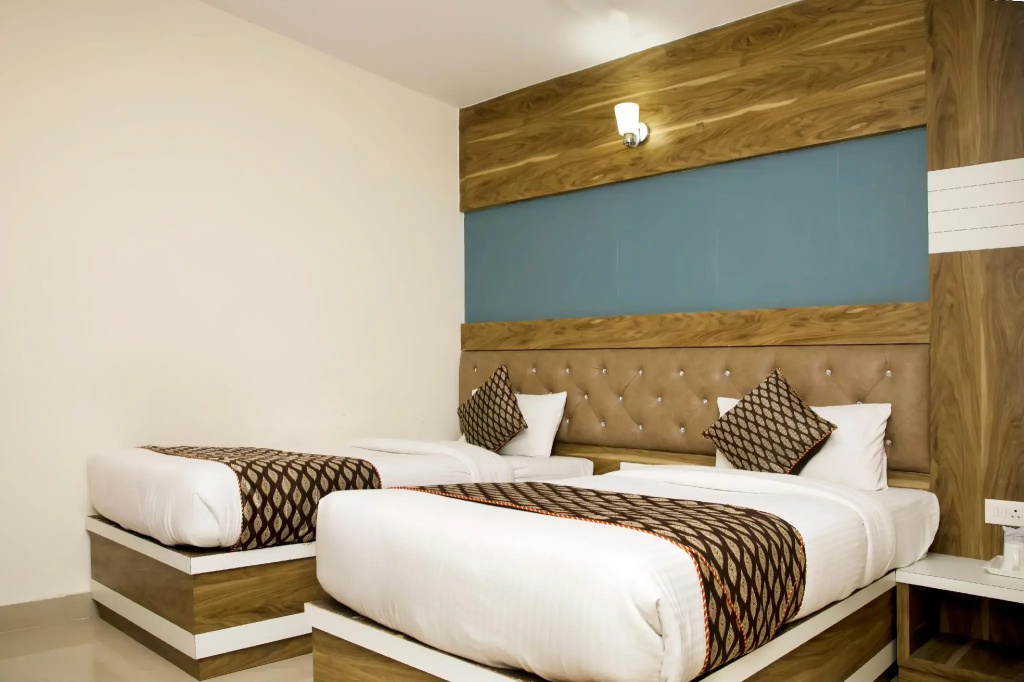 Superior Double room (full double bed)
