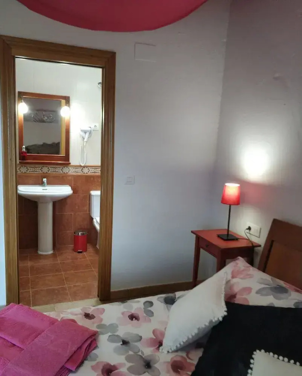 Standard Double room with balcony (full double bed)