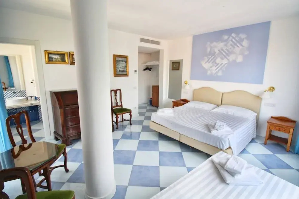 Hotel photo 3