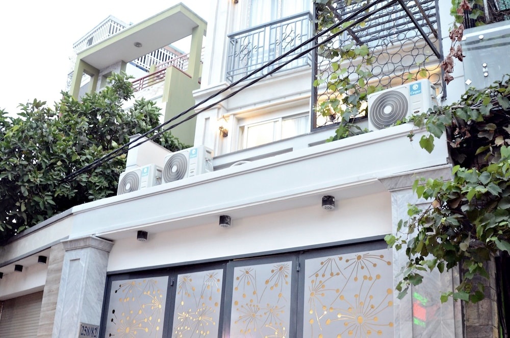 Smiley Apartment 8 in Ho Chi Minh City