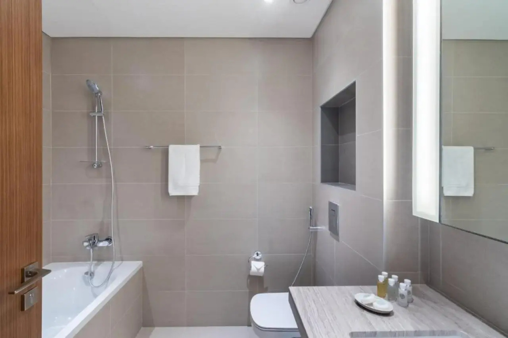 Silkhaus modish 1BDR in Downtown heart BLVD Heights 1