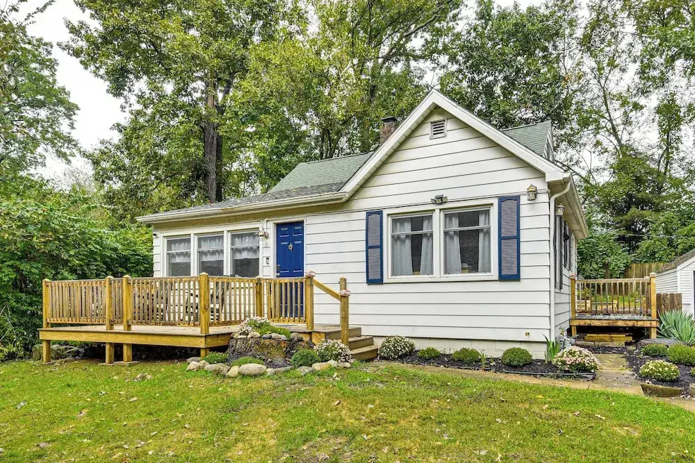 < 1 Mi to Notre Dame: Family-friendly Home!