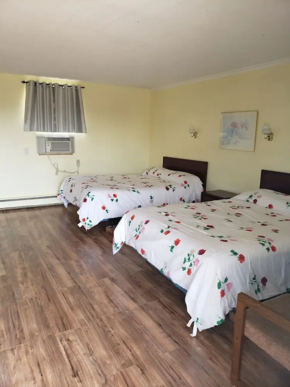 Classic Quadruple room