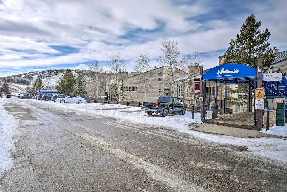 Ski-in/ski-out Granby Ranch Retreat w/ Mtn View!