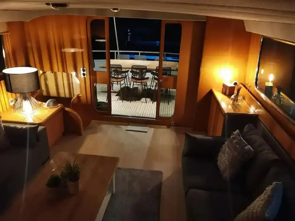 Voir la photo 2 — Exclusive Yacht With a Roof Terrace