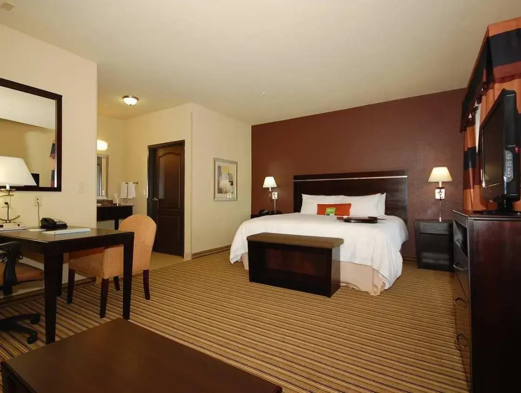Double Studio (full double bed)