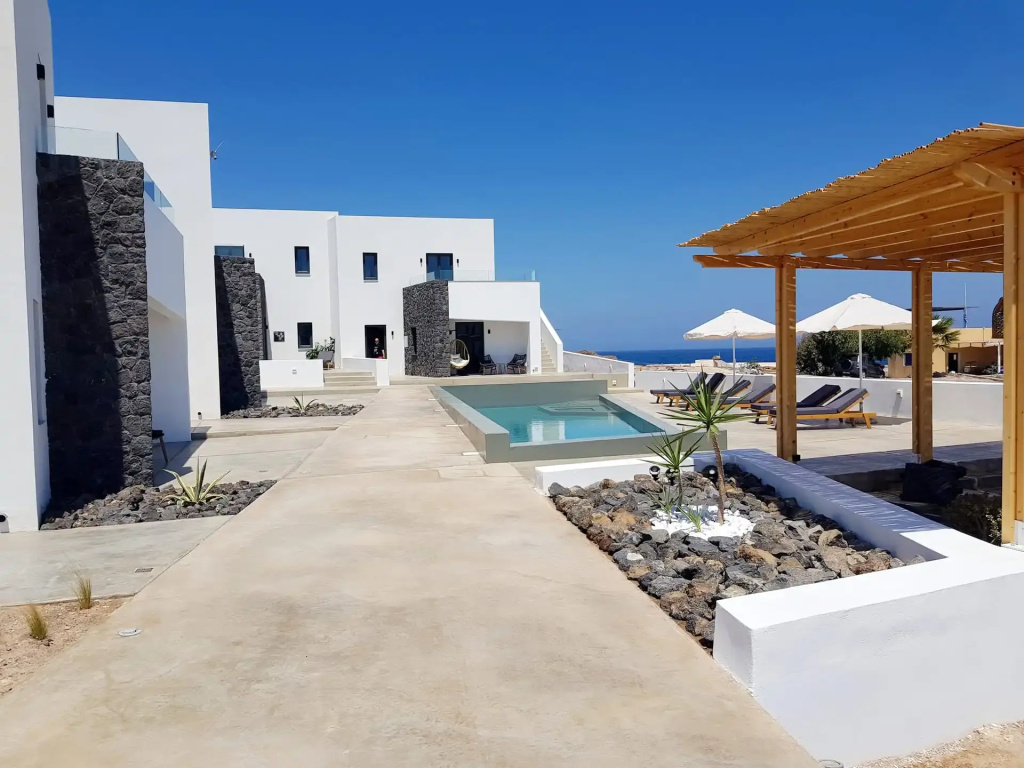 Beach & Waterfront