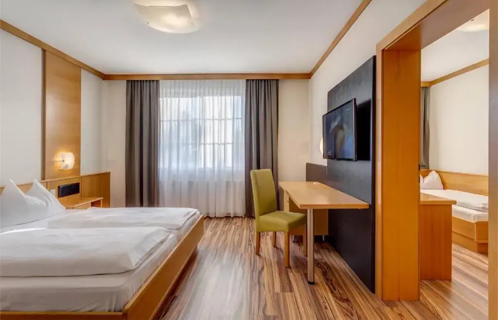 Classic Triple room