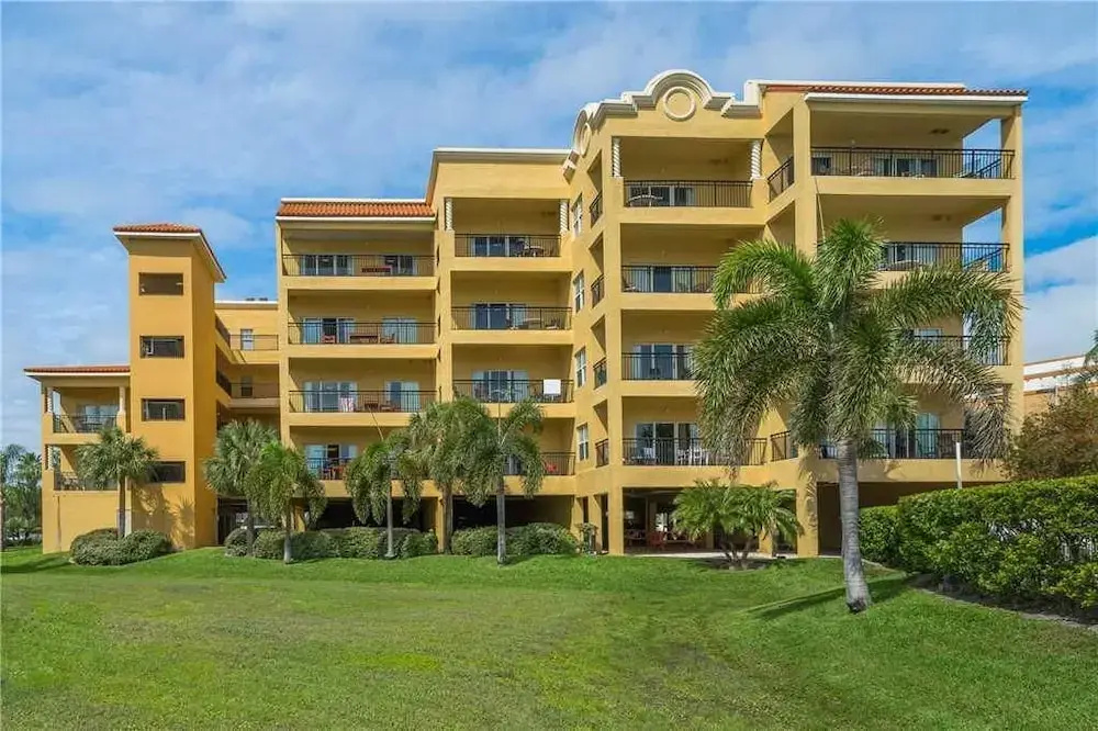 309 - Palms of Treasure Island