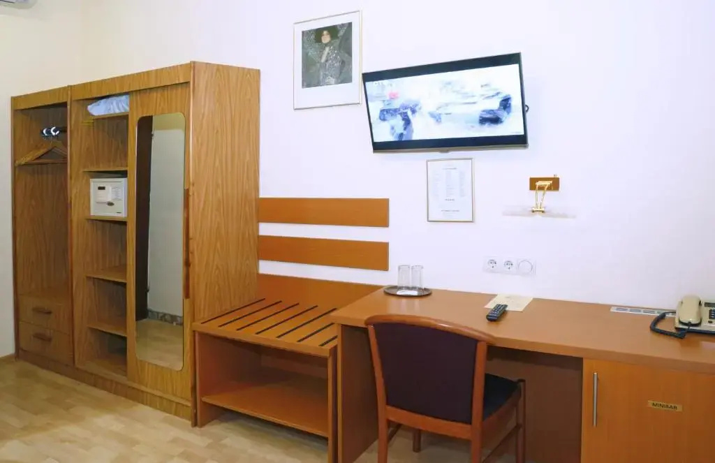 Continental Hotel-Pension - Chambres