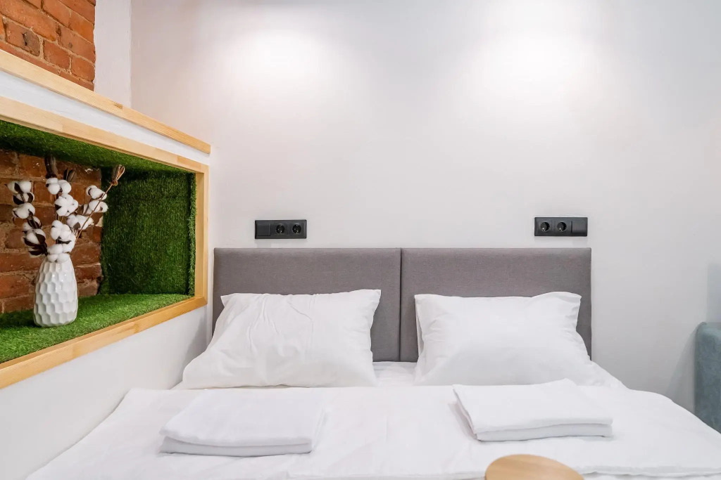 Эко отель новый ковчег на селигере. Эко вилладж селигер. Эко home мурманск. Экоотель романов лес. Апарт-отель на петроградской стороне спб.