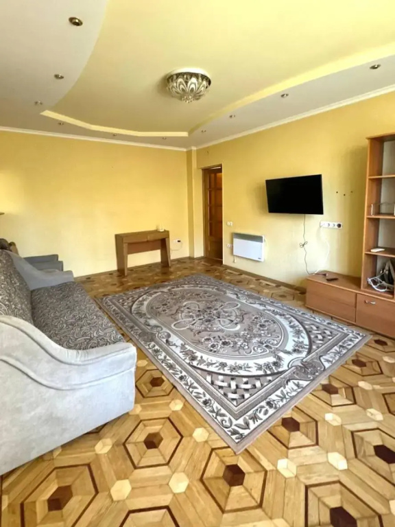 AVA APARTMENT on Lavreneva street 21