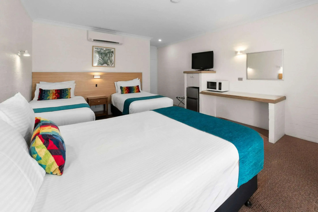 Standard Quadruple room