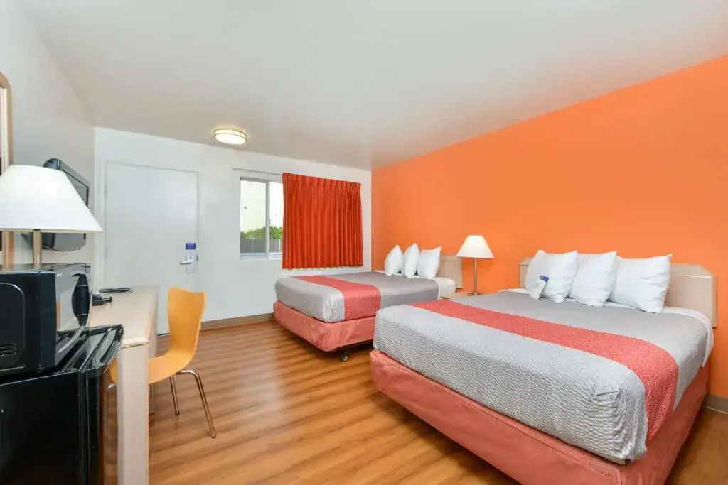 Deluxe Quadruple room