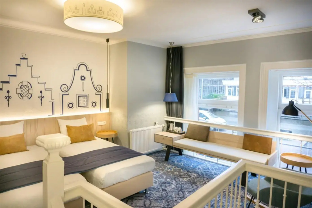 Deluxe Family room