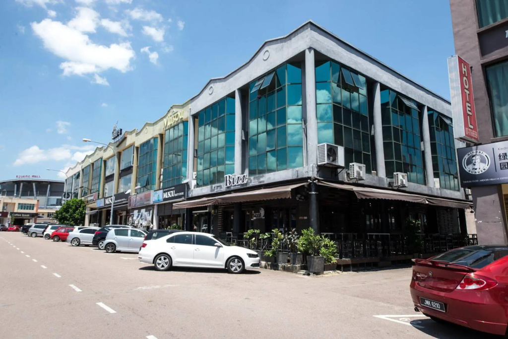 OYO 1214 Oro Hotel
