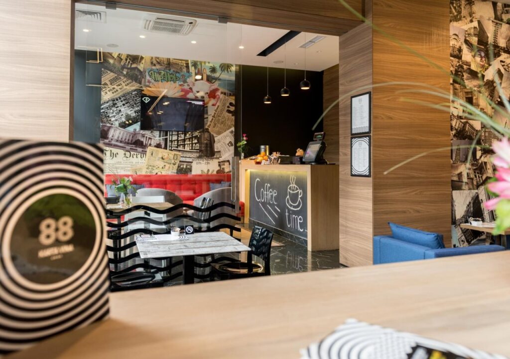 Отель Radisson RED Belgrade — фото 3