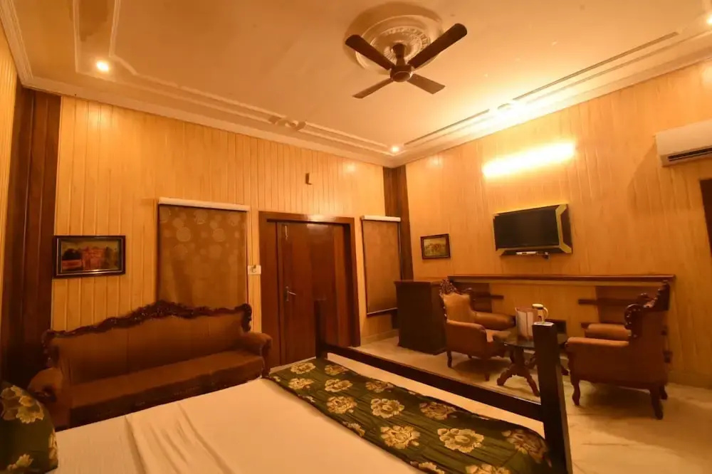 Bedroom