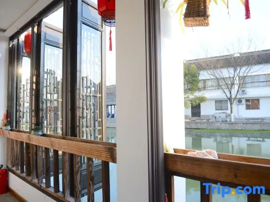 Balcony & Terrace