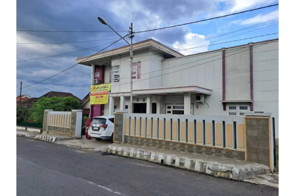 Hotel O Guest House Pahlawan Syariah