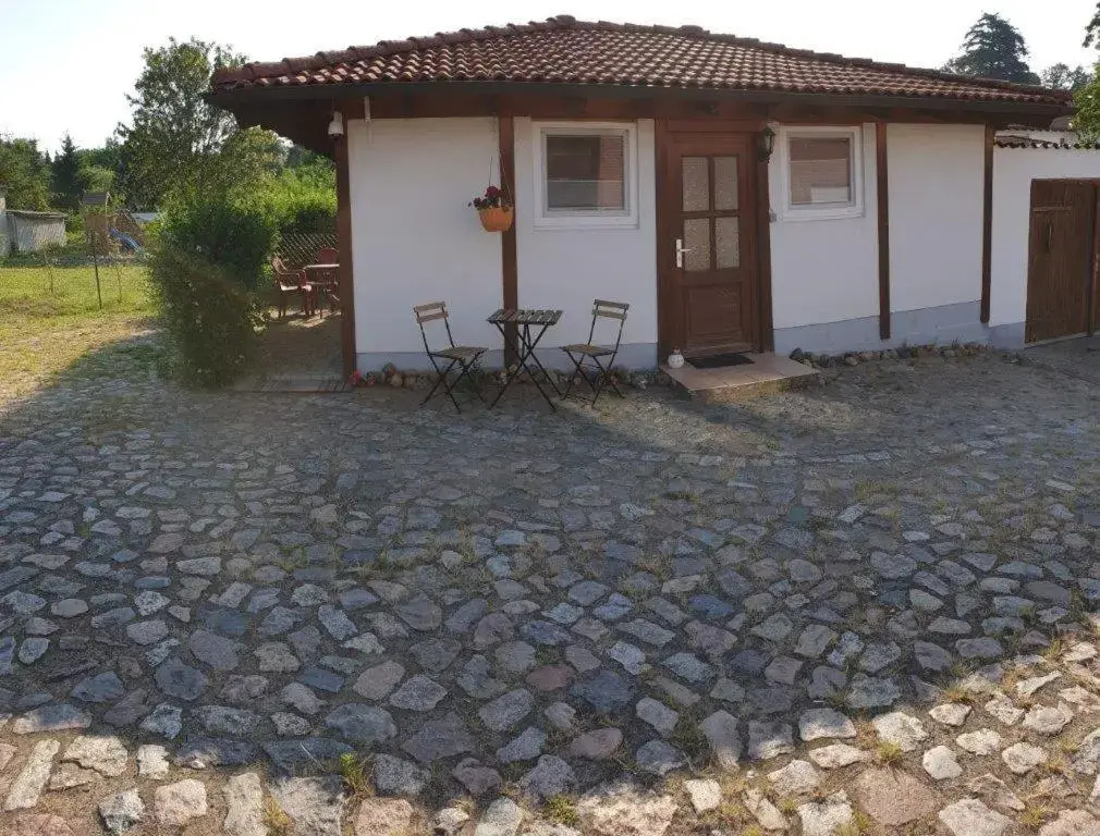 Bungalow