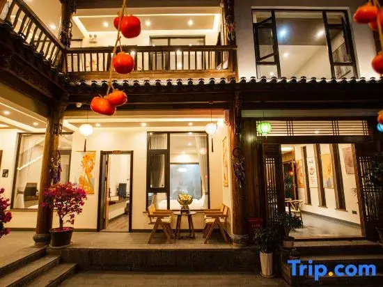 Li Lai I Go Inn (Lijiang Water Truck Shop)