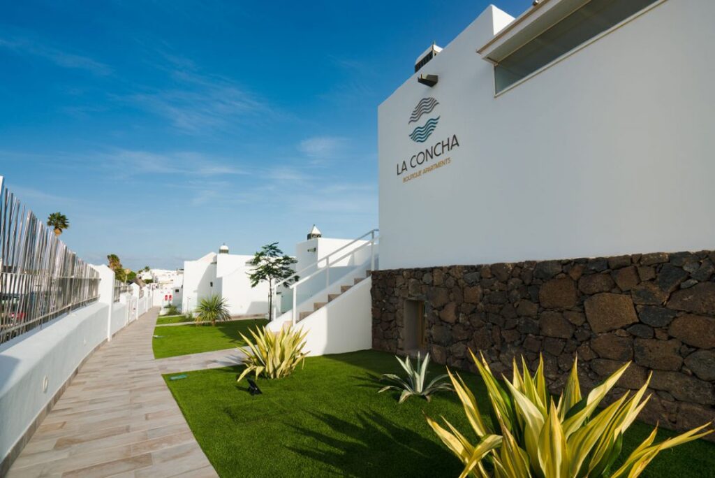 La Concha Boutique Apartments image