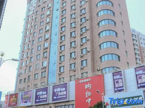Huifeng Business Hotel (Lingyuan East Street)
