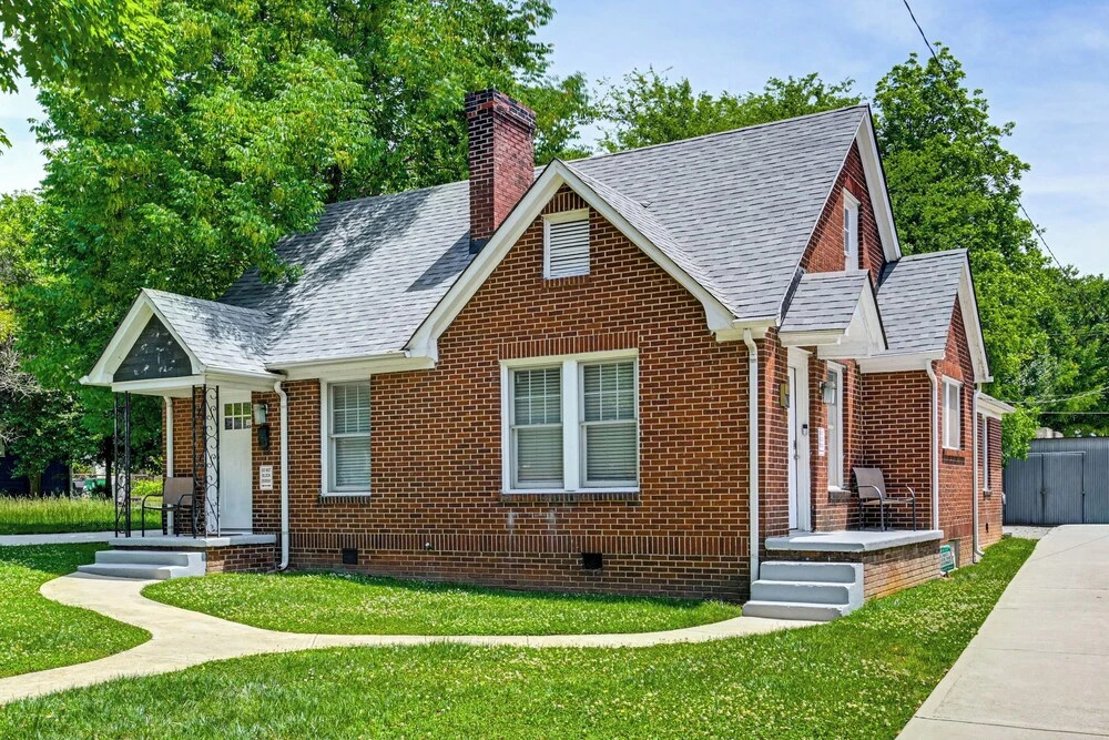 1 Mi to Uptown Hot Spots! Modern Charlotte Duplex