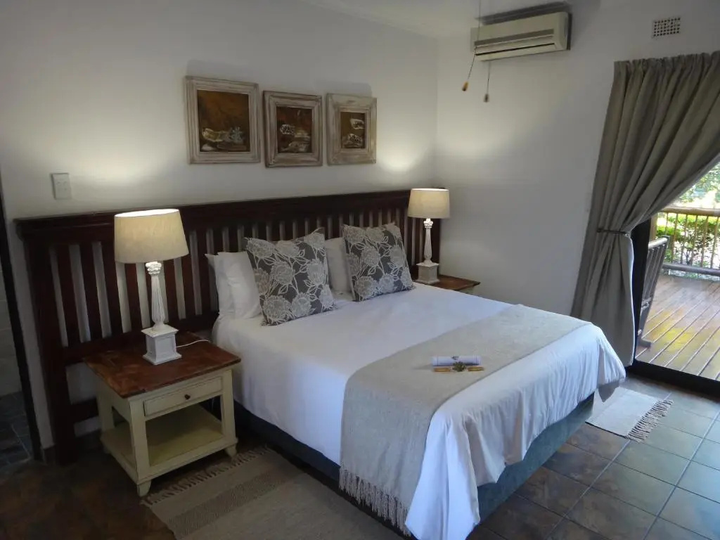 Standard Double room with balcony (full double bed)