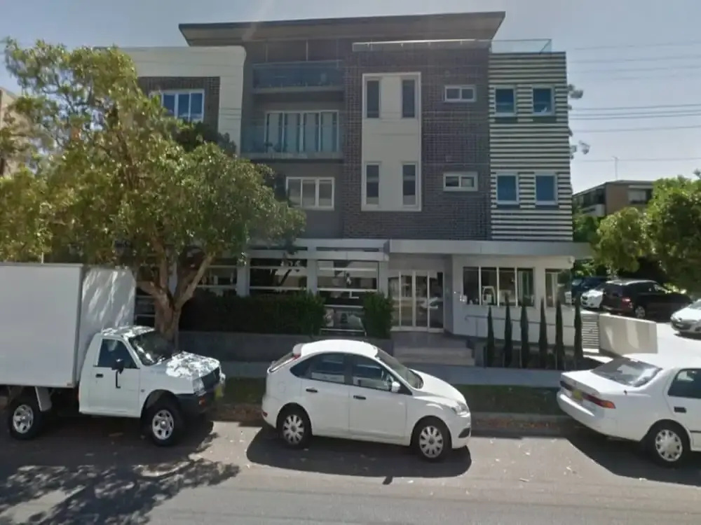 Spacious 2-bed Apartment Close to City