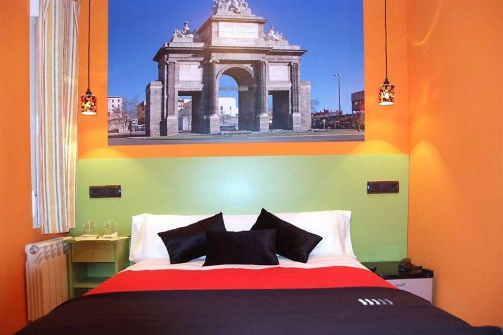 JC Rooms Puerta del Sol by null