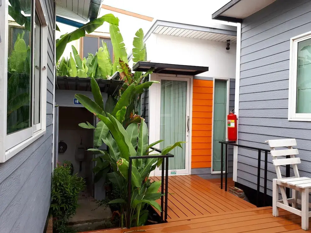 Balcony & Terrace