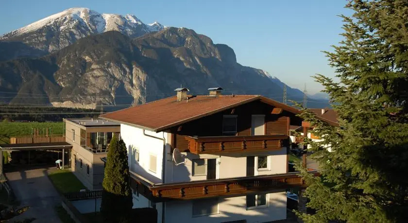 Anderlerhof — 3