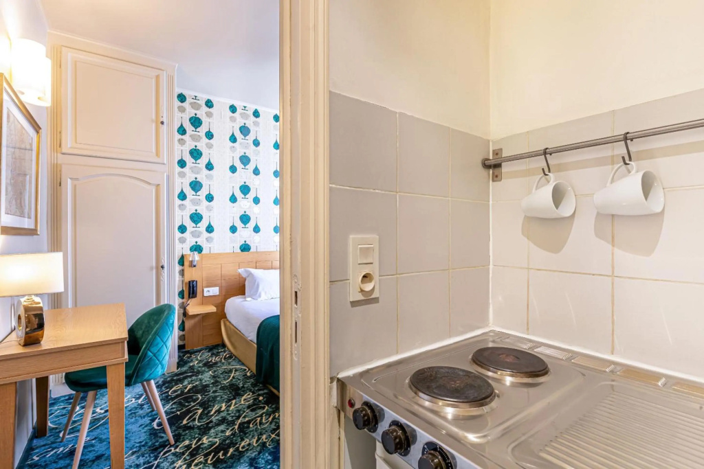 Hotel Romance Malesherbes by Patrick Hayat 23