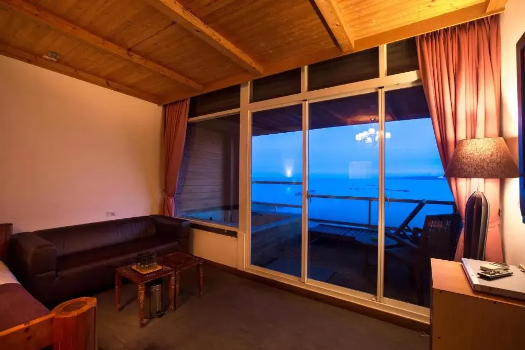 Standard Quadruple room with sea view