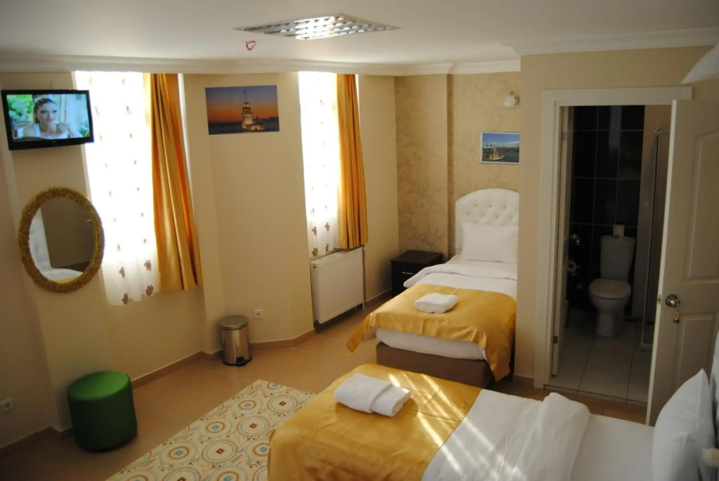 Lotus Hotel