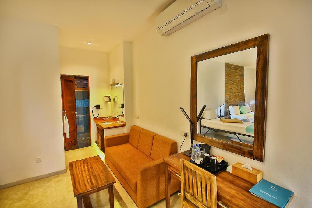 R Degree Hotel