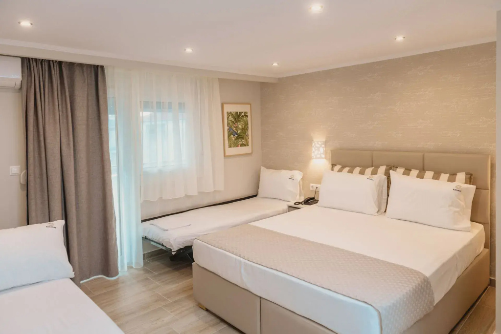 Deluxe Family room