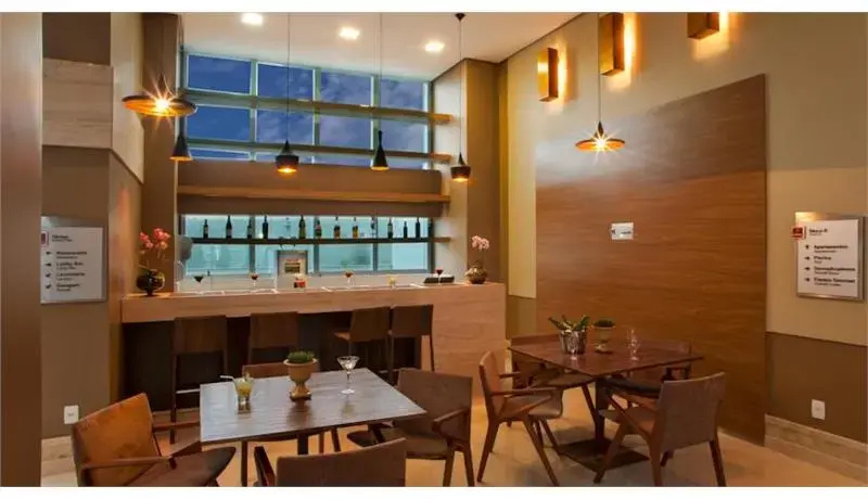 Food & Beverage