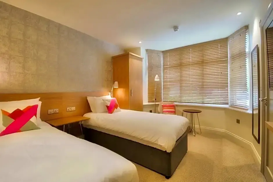 The Orchid Hotel - Chambres