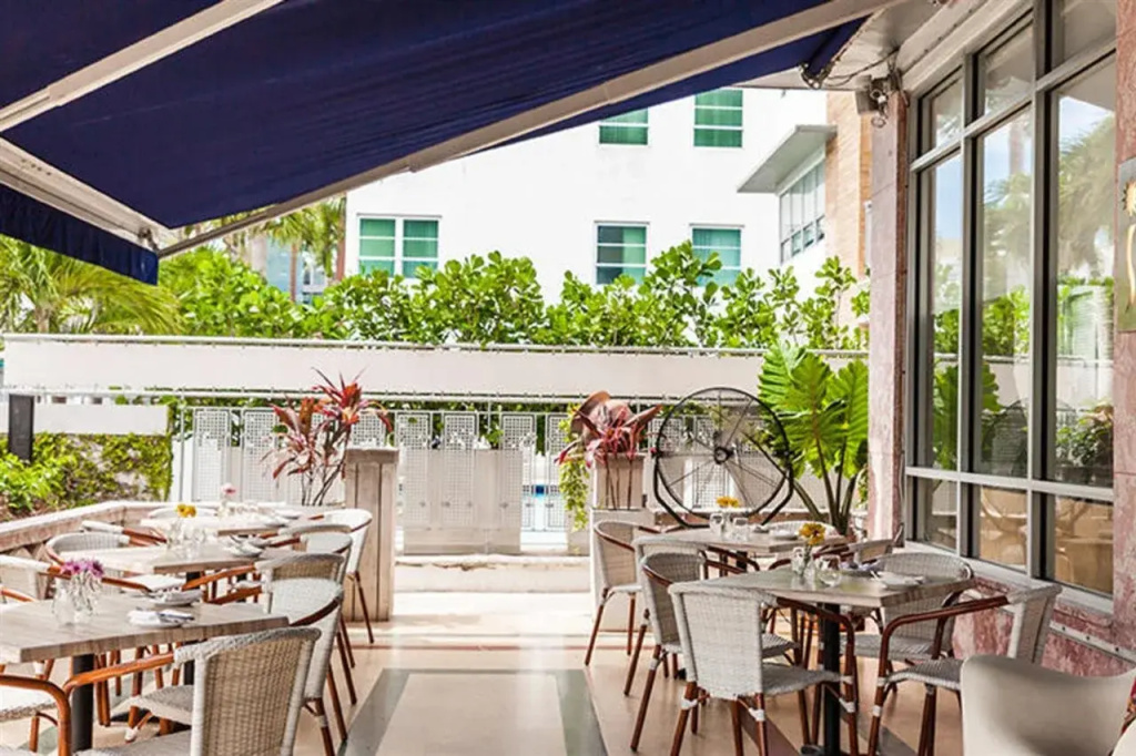 Crest Hotel Suites - 2
