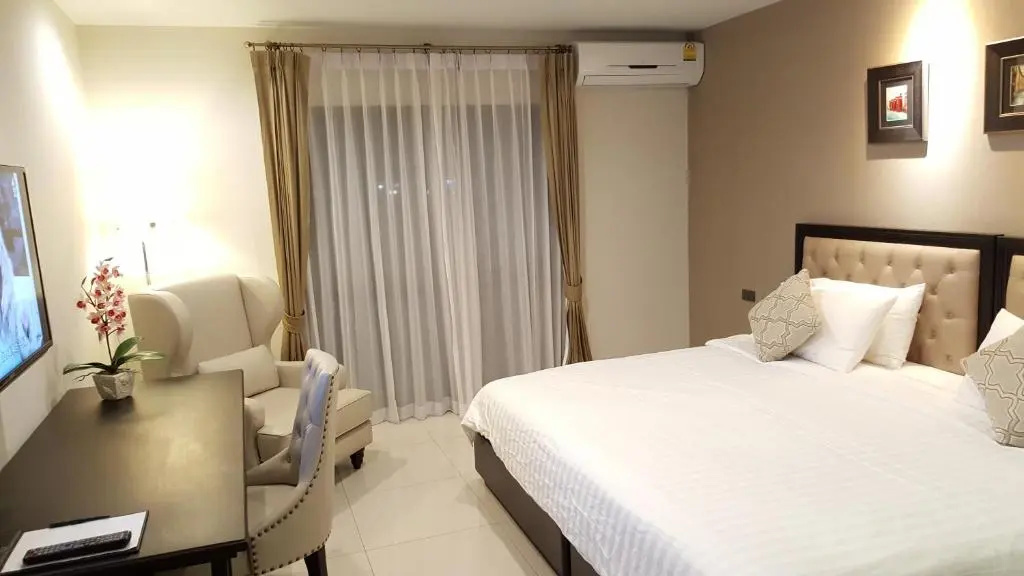 Superior Double room (full double bed)
